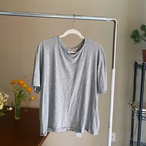 Everlane grey tee